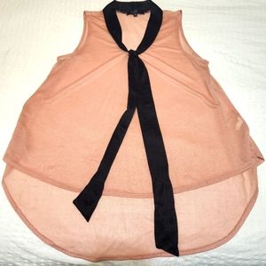 Chic Ladies Sleeveless blouse Sz Medium